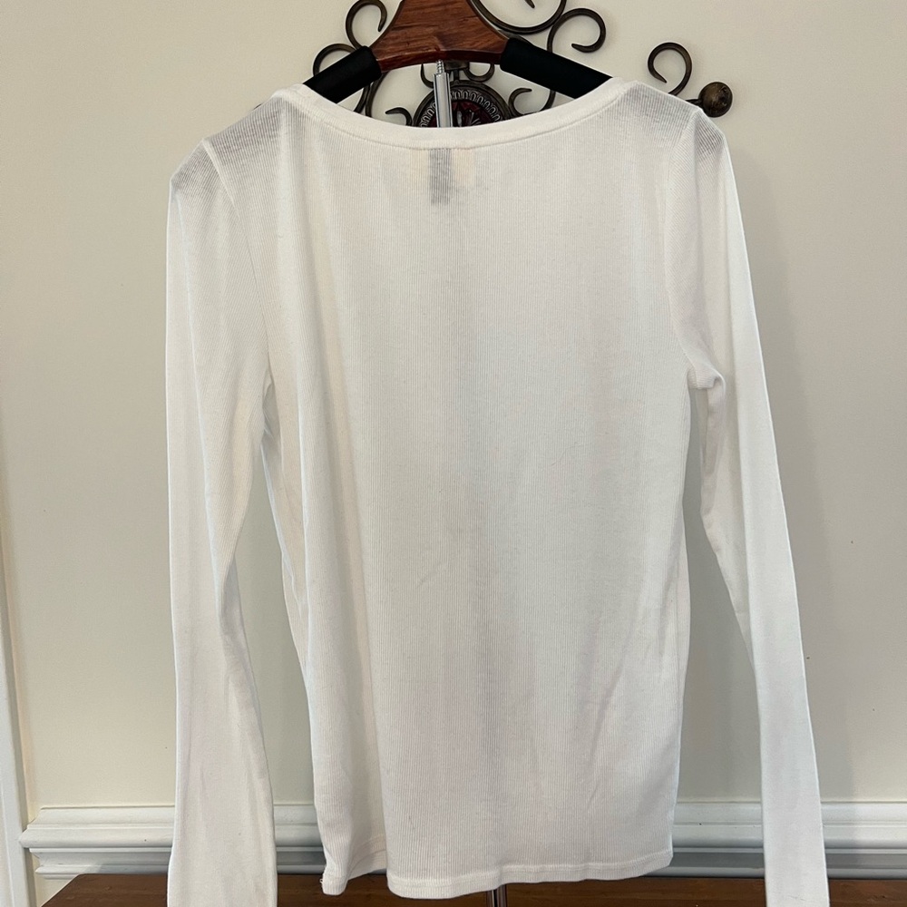 Universal Thread Ribbed White Top - Picture 3 of 3